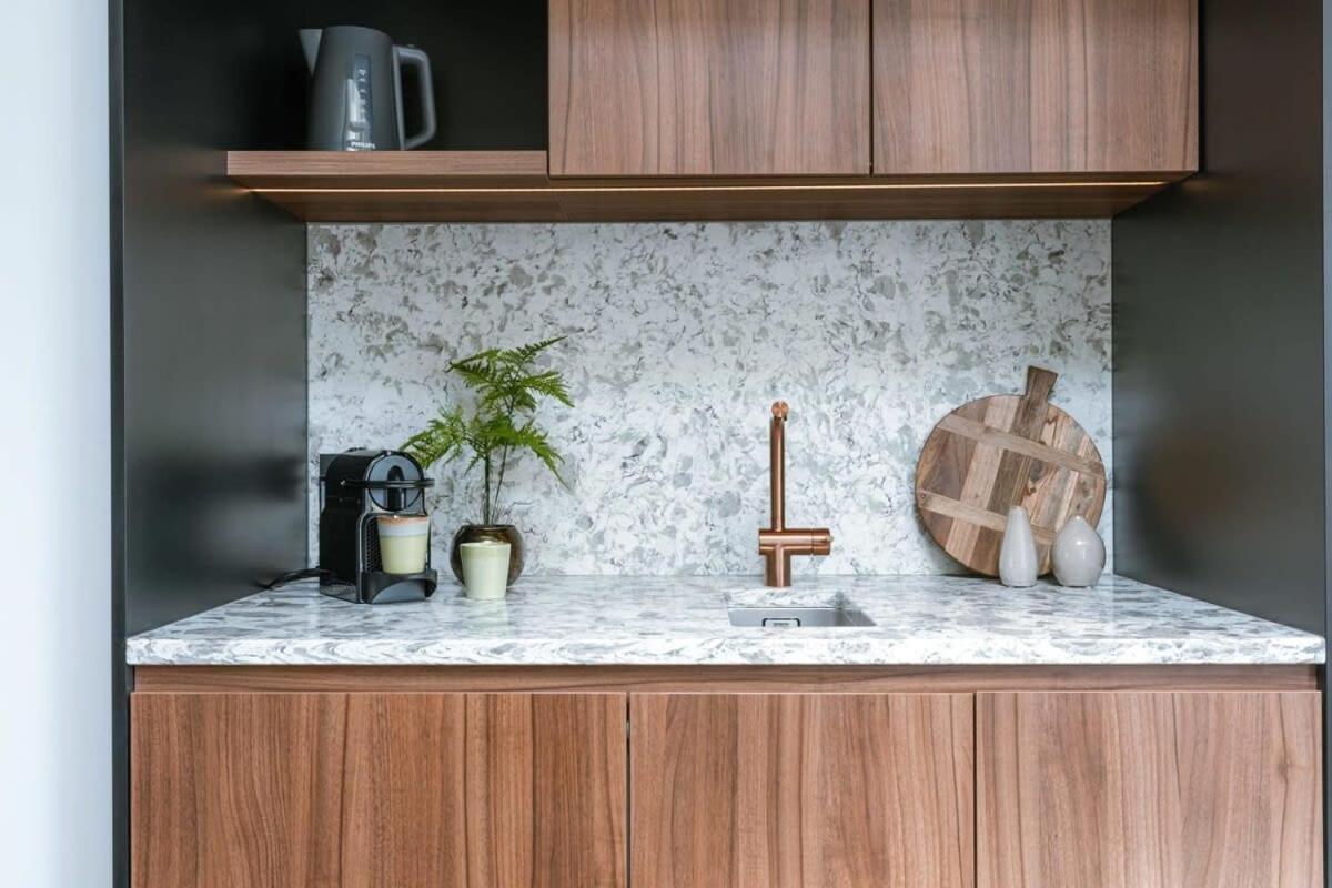Appartamento Huswell - Urban Getaway In The Heart Of Anversa Esterno foto
