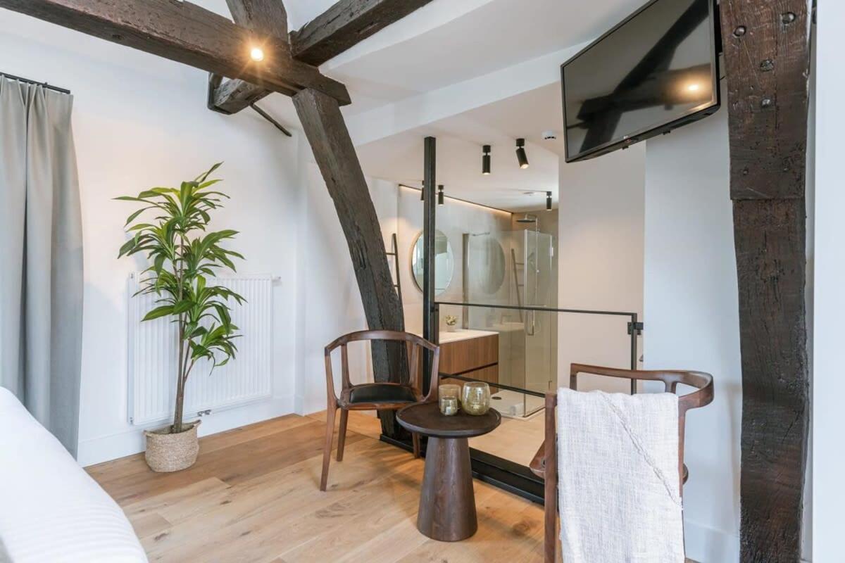 Appartamento Huswell - Urban Getaway In The Heart Of Anversa Esterno foto