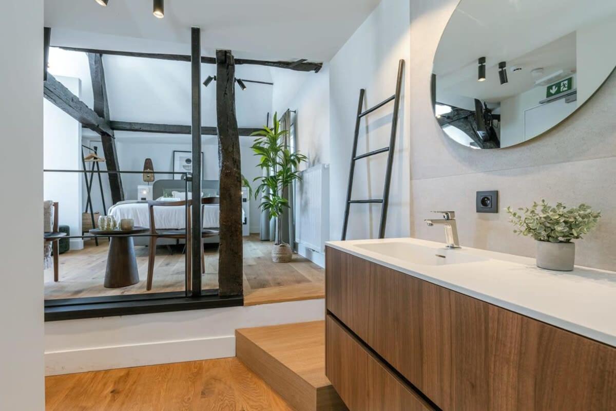 Appartamento Huswell - Urban Getaway In The Heart Of Anversa Esterno foto